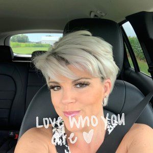 Meet your Posher, Lo